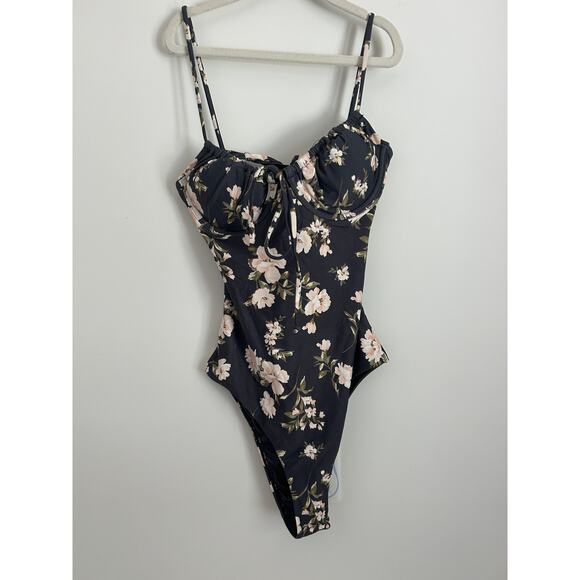 O'Neill Kendra Floral Kailua Underwire One-Piece Swimsuit - XS - NWT - Picture 6 of 9